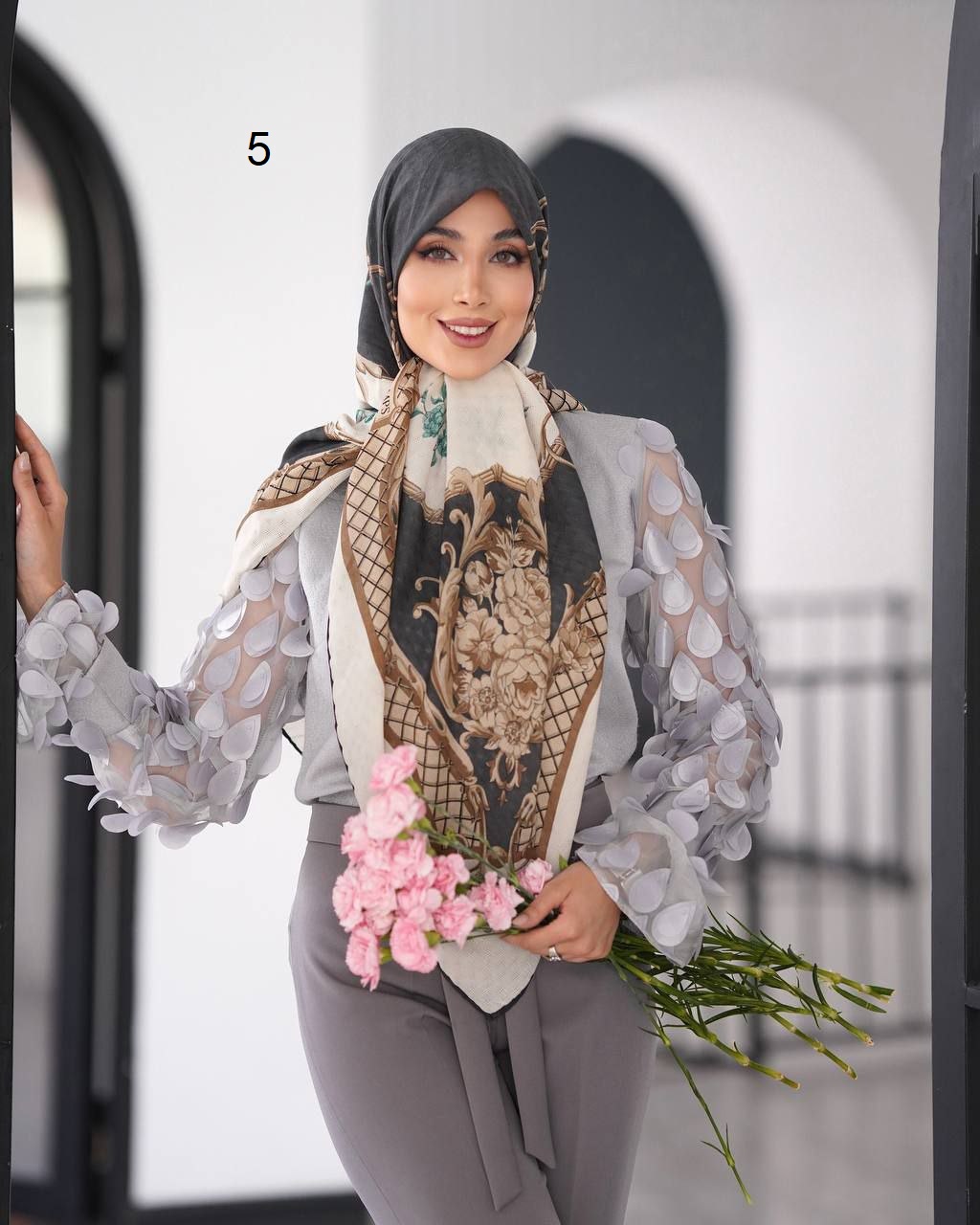 روسری حریر گارزا ژاکارد دست دوز طرح 5