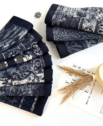 روسری نخی پاییزه دور دست دوز سفید سورمه ای