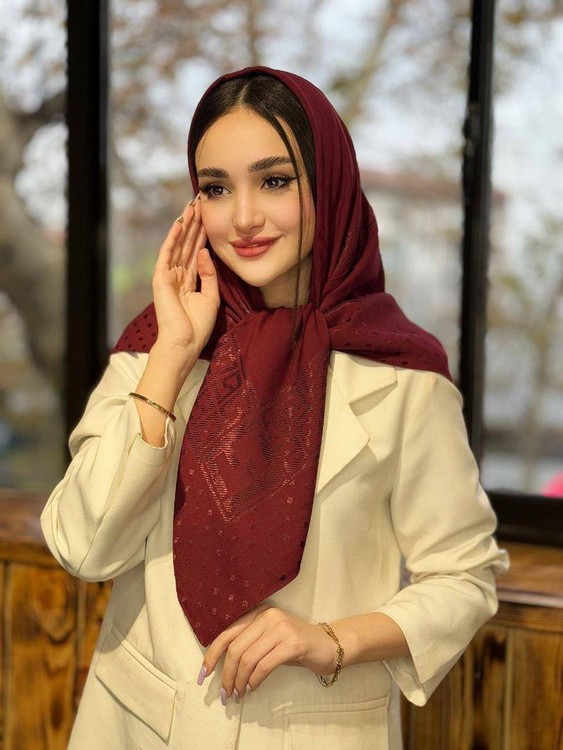 روسری حریر ژاکارد گل برجسته قواره120