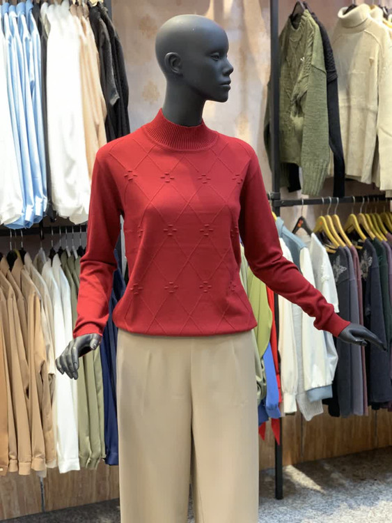 بلوز بافت نخ گپ یقه 5 سانت طرح لوزی