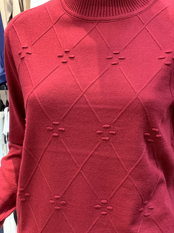 بلوز بافت نخ گپ یقه 5 سانت طرح لوزی