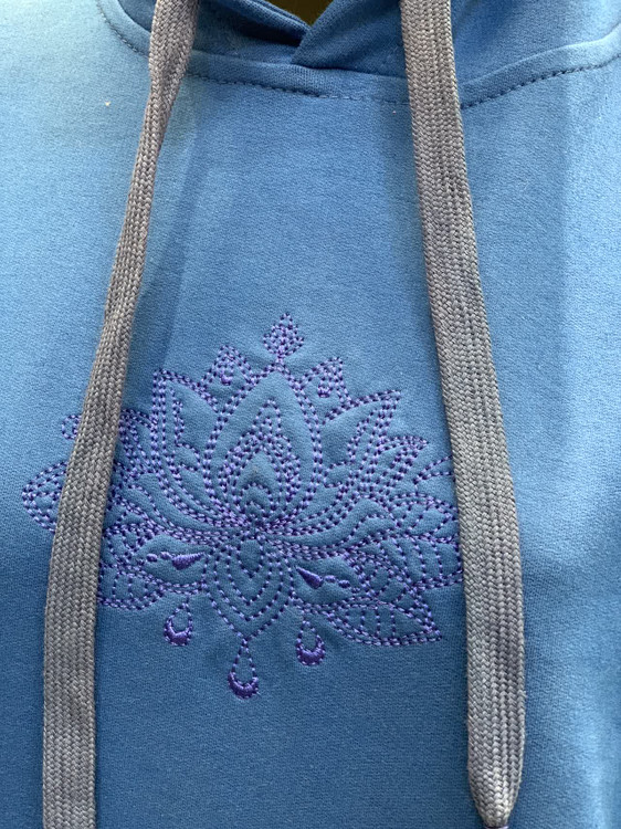 هودی دورس سه نخ جلو گلدوزی