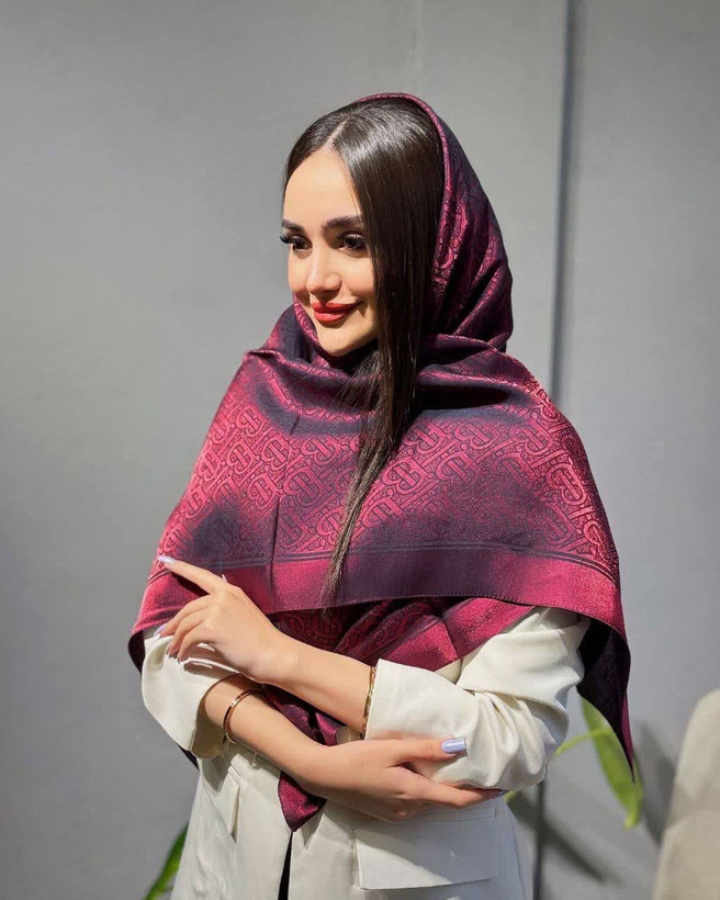 روسری کریستال شاین طرح باربری